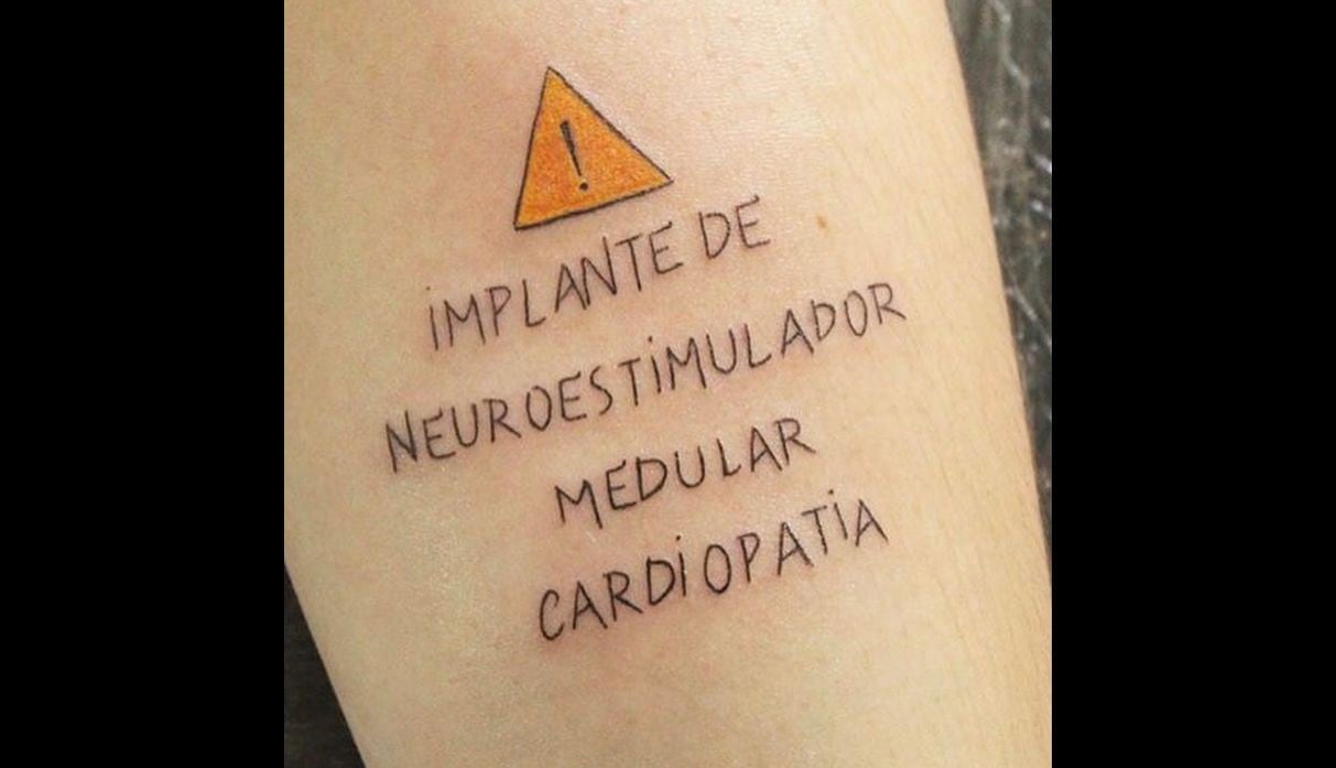 Ofrecen tatuajes de seguridad gratis. Foto: Facebook / Sebas Tatuajes
