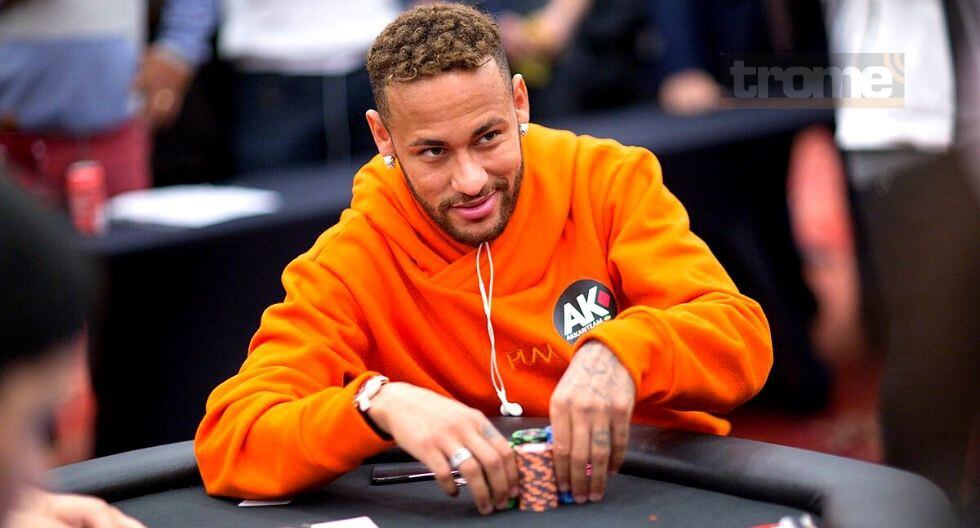 Neymar  entró a jugar poker  con 20 euros y  terminó con esta suma en sus bolsillos