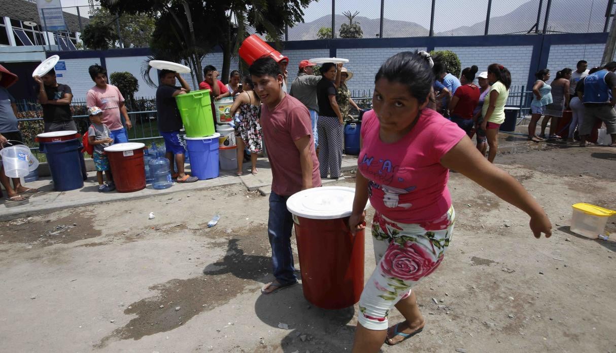 Vecinos de San Juan de Lurigancho indican que no cuentan con agua desde el hace tres días.
