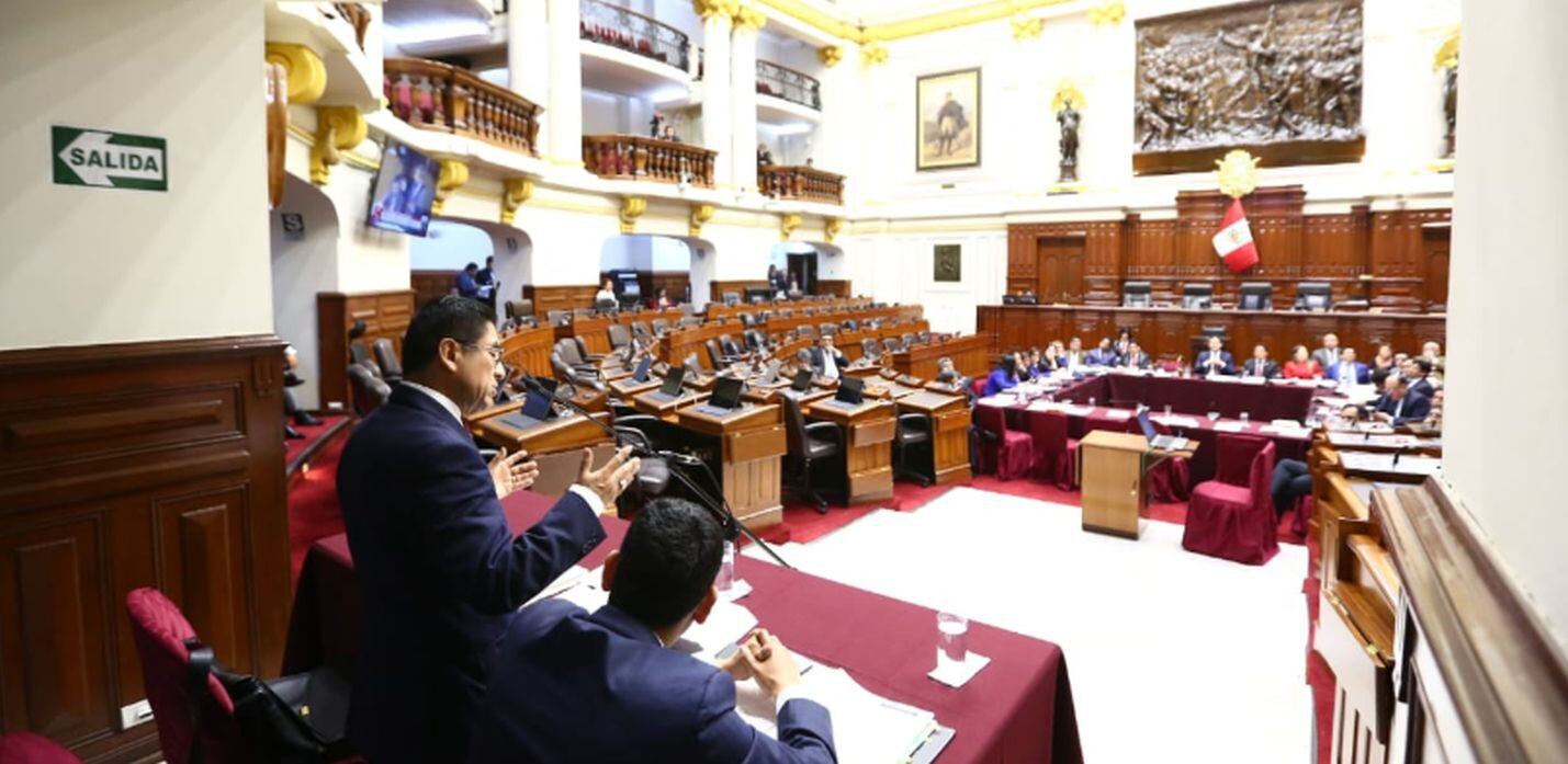 César Hinostroza sustentó su defensa ante la Comisión Permanente del Congreso. (Foto: Congreso de la República)