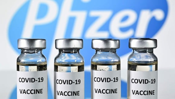 Vacuna Pfizer contra el covid-19. Foto: AFP / JUSTIN TALLIS