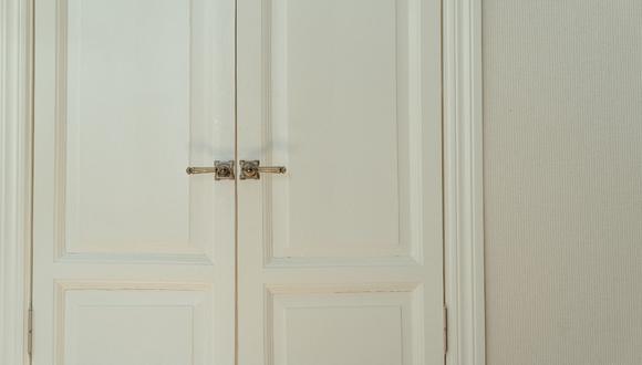 Trucos caseros para limpiar las puertas blancas de la casa y queden como nuevas. (Foto: Pexels)