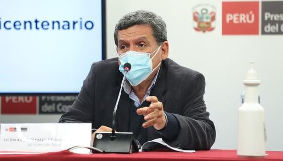 El ministro de Salud, Hernando Cevallos, se pronunció sobre la aplicación de la cuarta dosis contra el COVID-19 en el país. Foto: archivo GEC