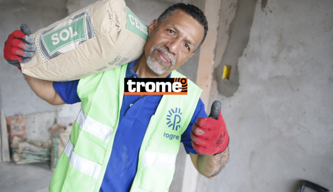 Maestro de obra lleva varios años dedicado a la construcción y cuenta con el respaldo de los materiales que ofrece la red de ferreterías de Progresol. Foto: César Campos / Trome.