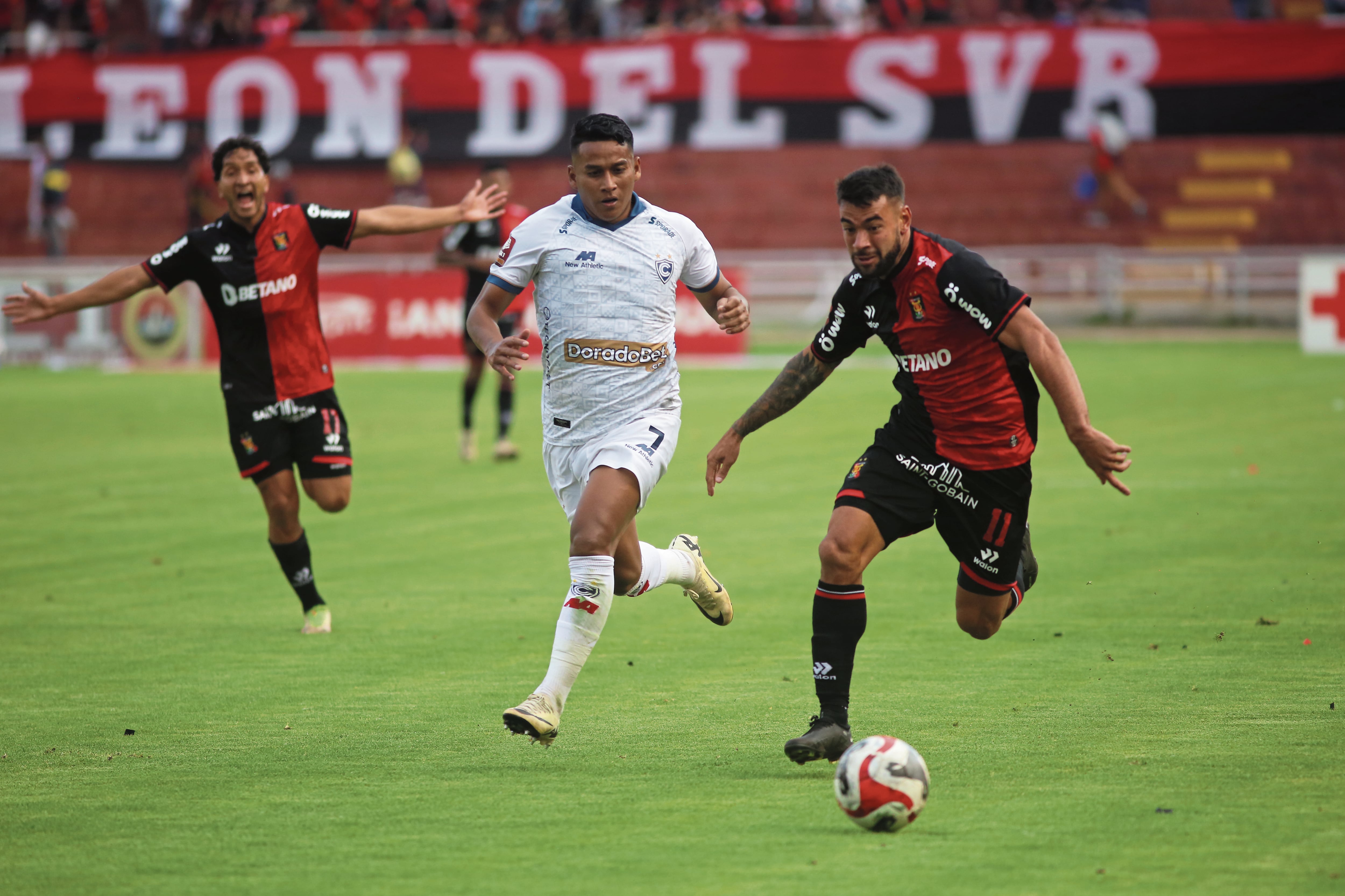 Rojinegros pelean por el título. (Foto: GEC)
