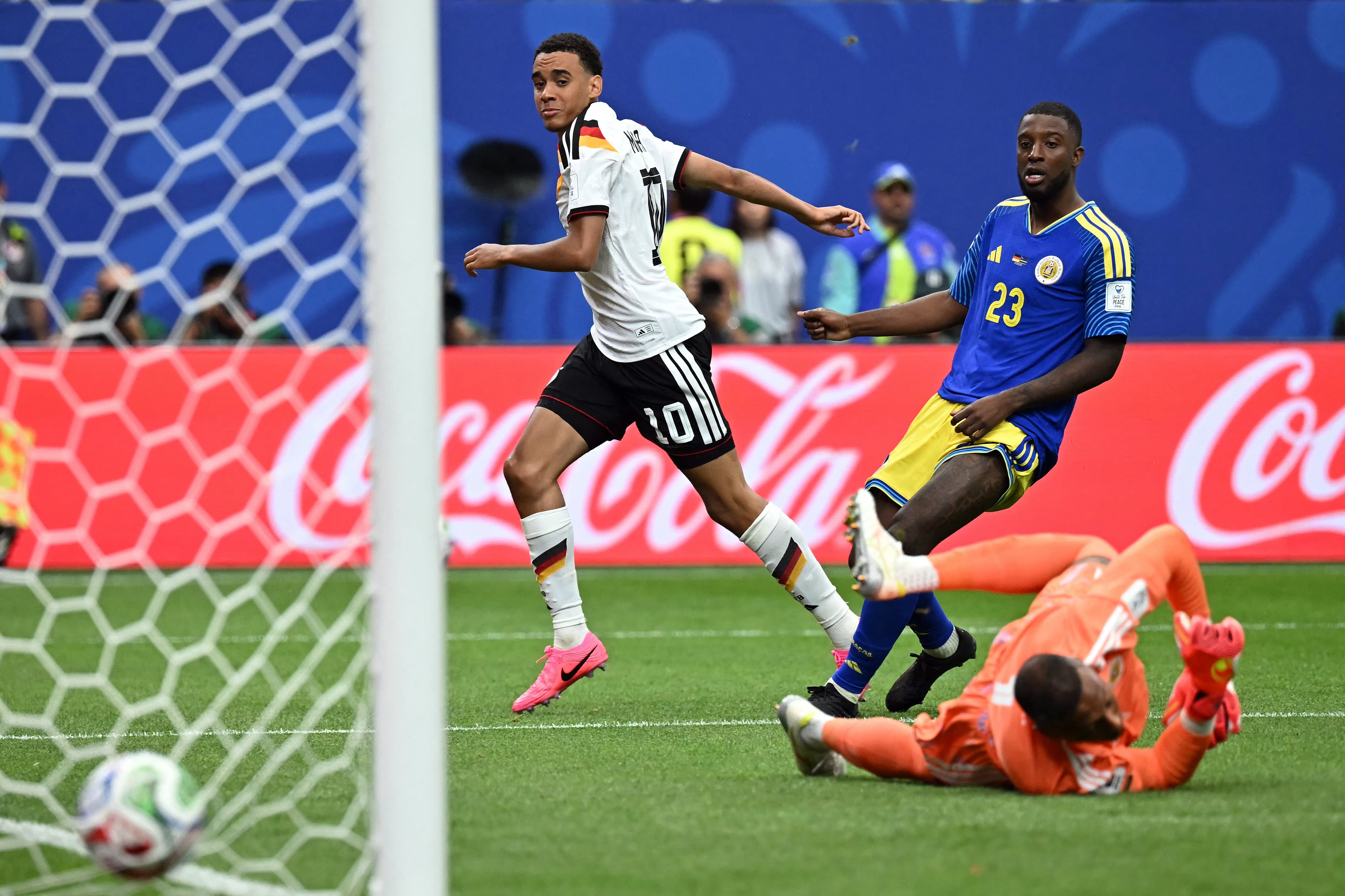 Jamal Musiala espera anotar ante Paraguay. (Photo by Paul ELLIS / AFP)
