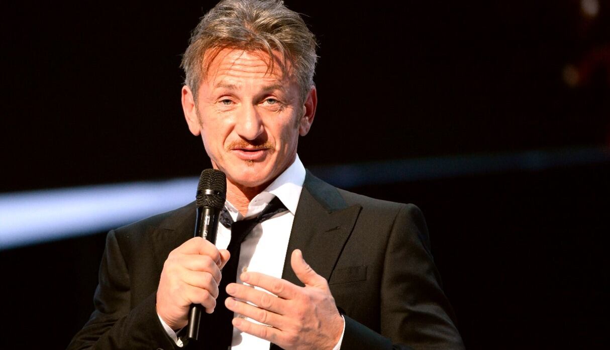Sean Penn lucha contra la propagación del coronavirus. (Foto: AFP)