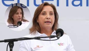 Dina Boluarte: Le gritan ‘fuera mentirosa’ durante discurso en hospital Arzobispo Loayza | VIDEO