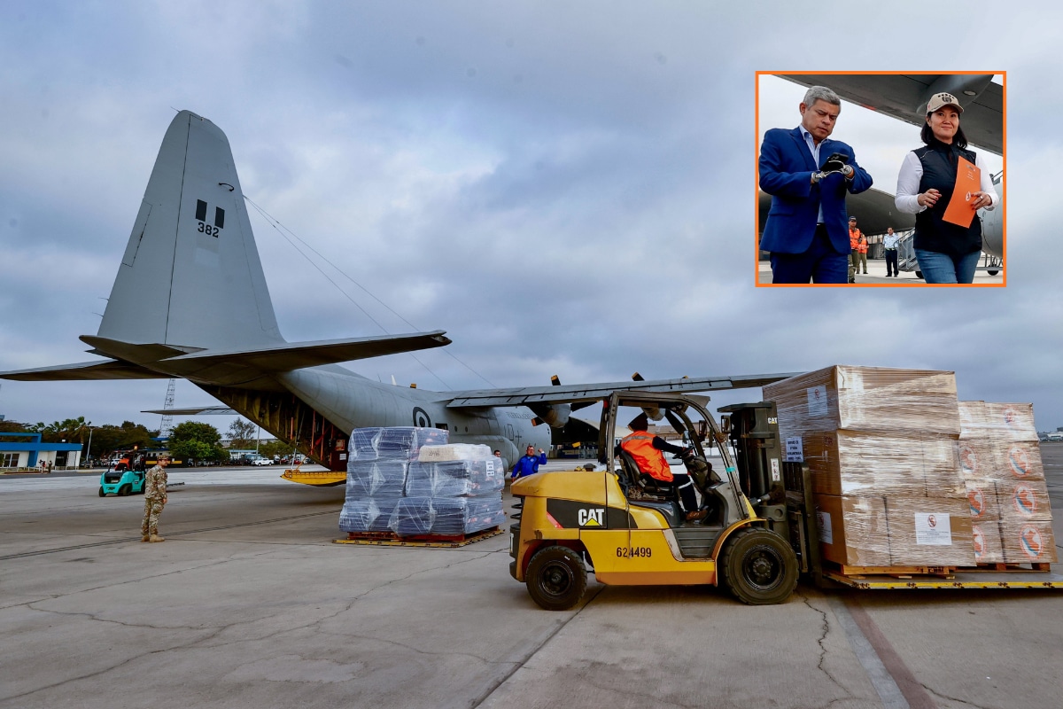 Avión de la FAP llevó doce toneladas de ayuda humanitaria a Colombia. (Presidencia)