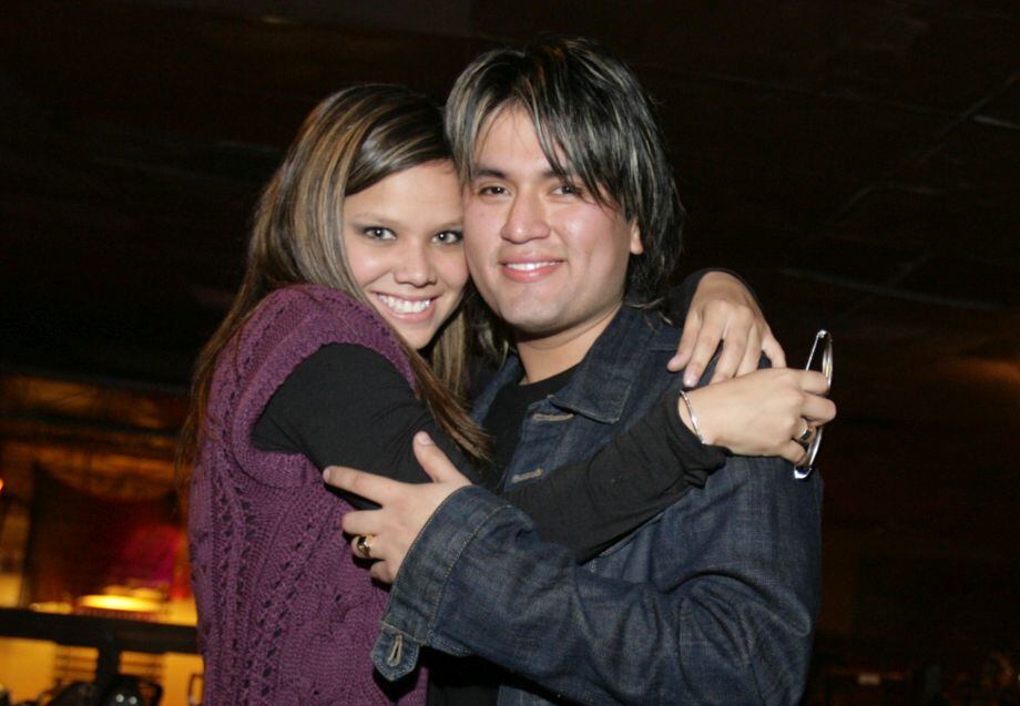 CONCIERTO DE PAULO URIBE EN EL LOCAL DE ROMPE Y RAJA. ESTUVO PRESENTE DEYVIS OROSCO JUNTO A SU NOVIA ANDREA SAN MARTIN