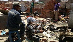 Arequipa: Incendio deja a dos familias en la calle