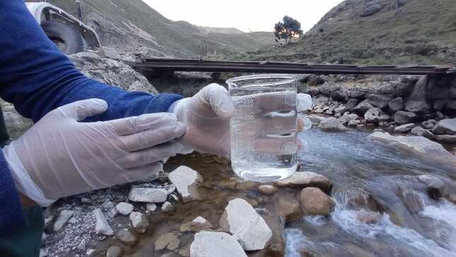 ANA realiza la atención de emergencia ambiental por derrame de concentrado de zinc. Foto: Midagri