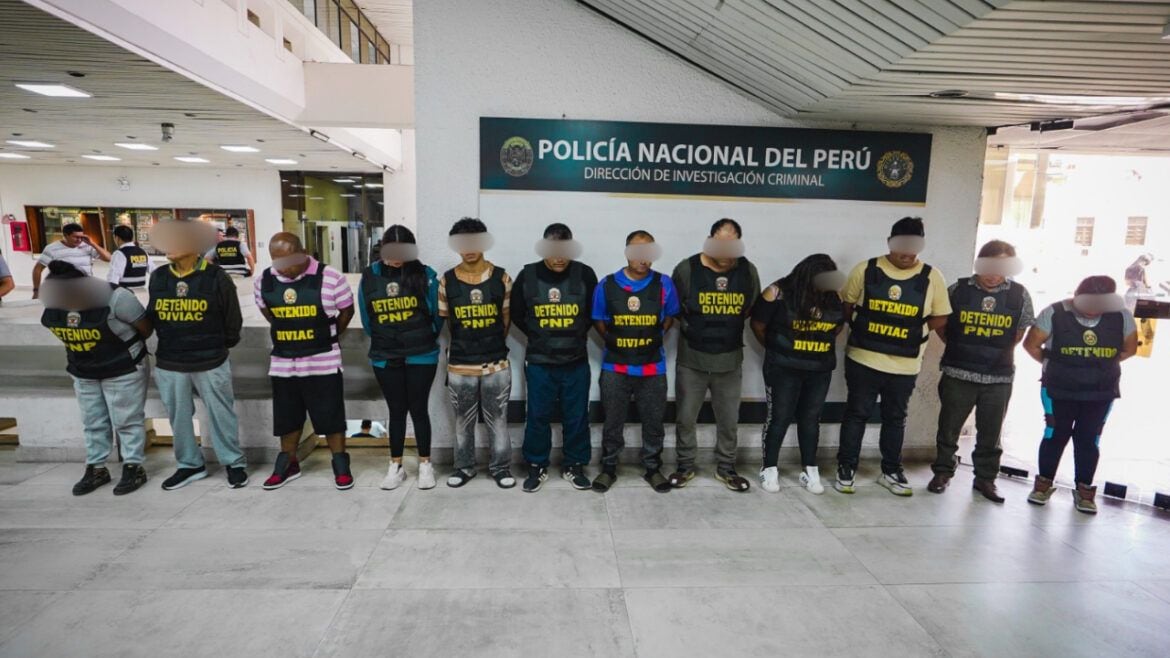 Juez que liberó a 11 integrantes de Los Despiadados de Ancón II evitó responder a la prensa. Foto: Difusión