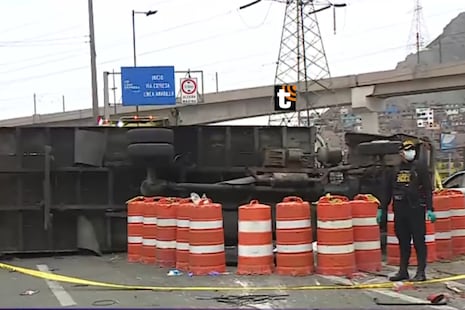 ¡Accidente mortal en la Vía de Evitamiento! Chofer de camión muere tras despiste en El Agustino