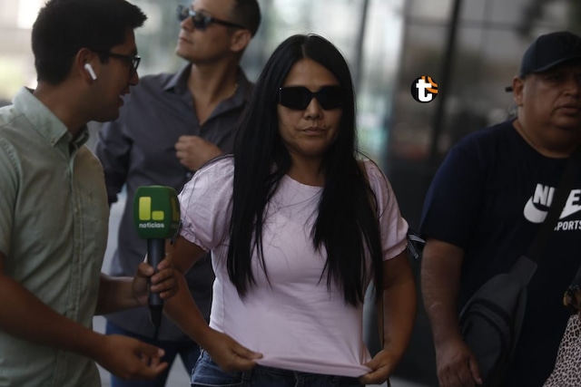 Tula Rodríguez llegó hasta el velorio de Manolo Rojas. (Foto: César Campos @photo.gec)