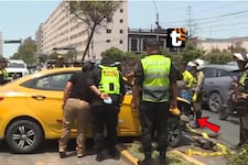 Trágico accidente en el Cercado de Lima: Choque entre dos autos deja un muerto