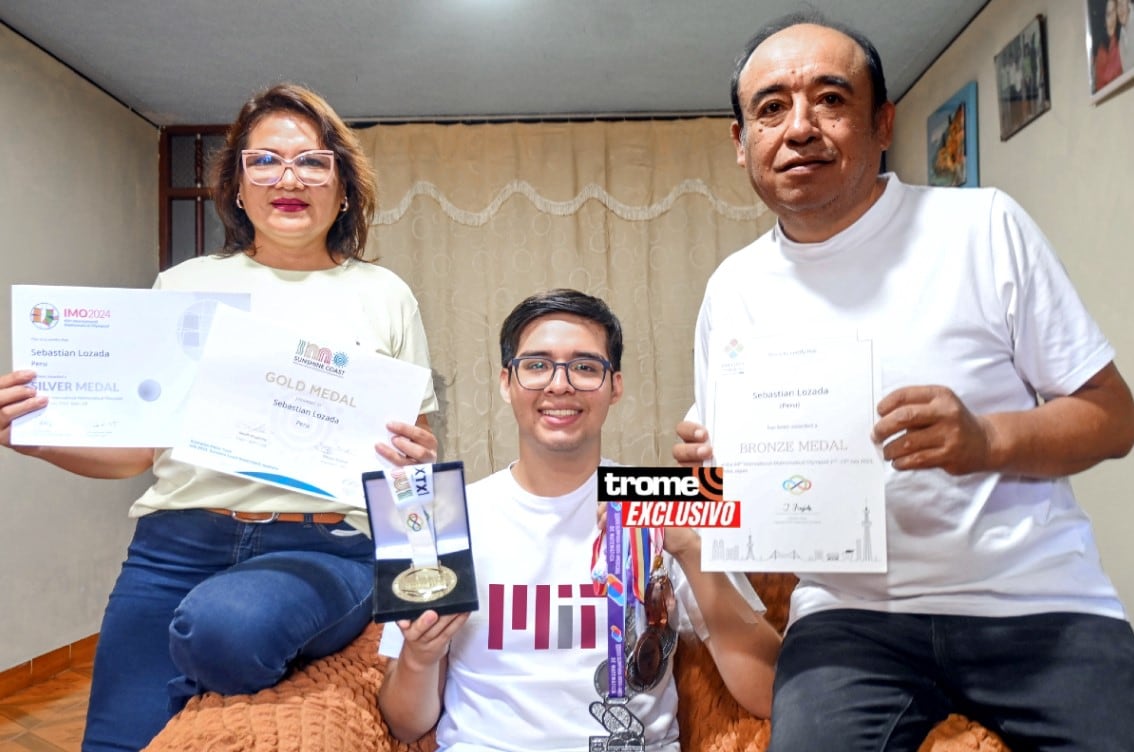 Sebastián Lozada, joven peruano, celebra con sus padres que ha sido becado para estudiar en el MIT. (Entrevista y Composición foto: Isabel Medina / Trome).