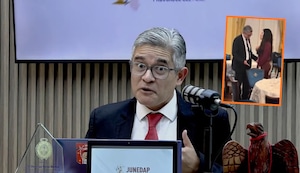 José Domingo Pérez responde por ‘ampay’ con jovencita: “Era una cena y se acercaron comensales a saludarme”