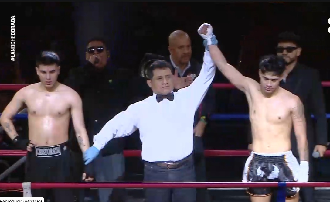 Cañita se llevó la victoria sobre Cristorata en la Noche Dorada. (Captura Kick ElZein)