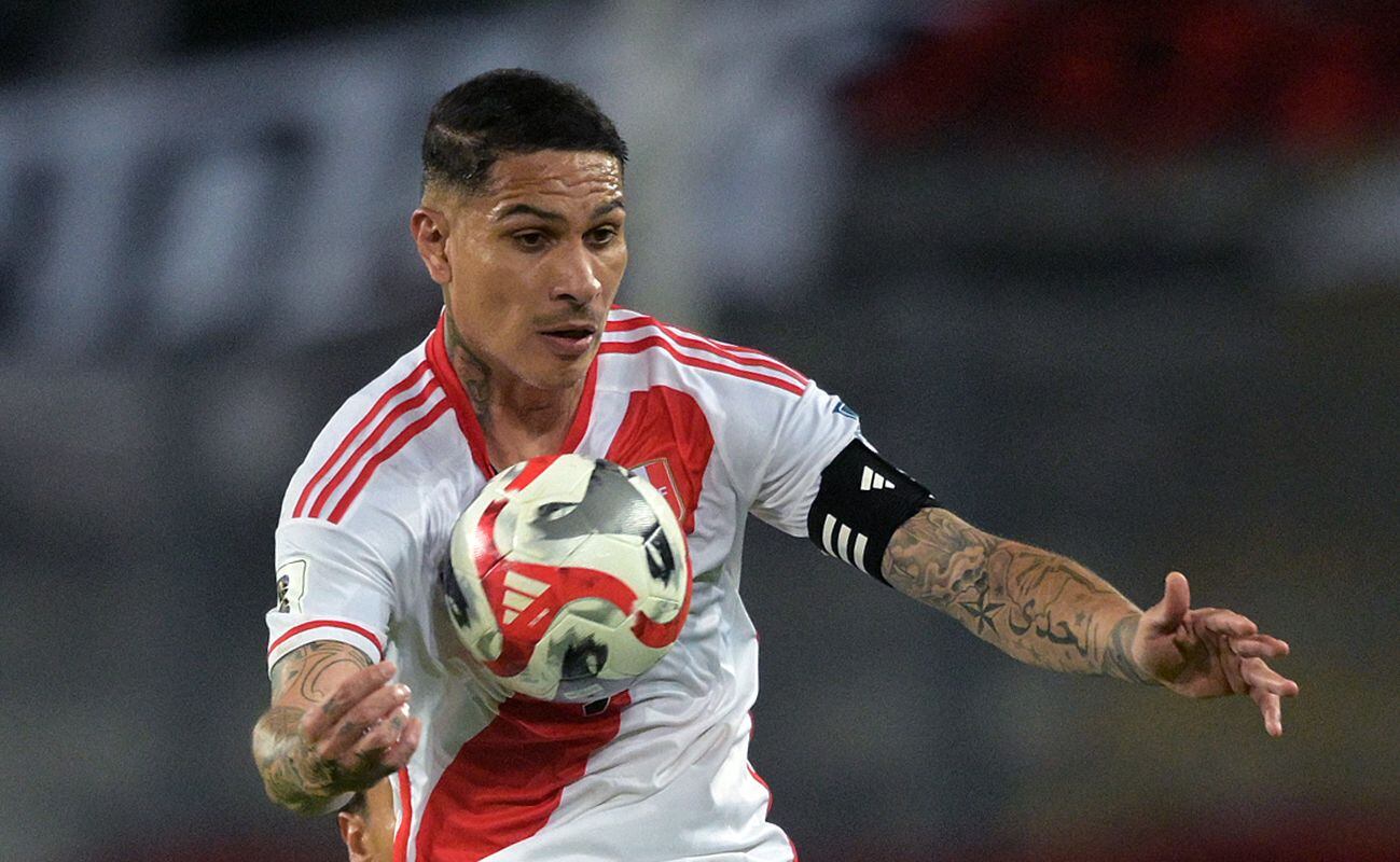 Para 'Patrulla' Barbadillo, el físico no acompaña a Paolo Guerrero y por eso solo debe jugar 40' .| Foto: AFP