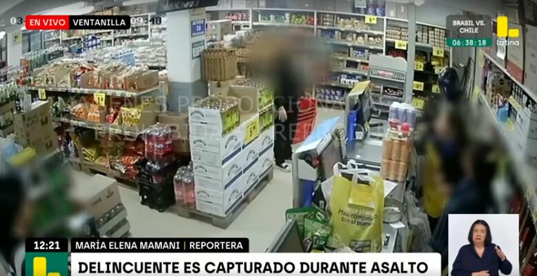Delincuente ingresó a local comercial en Ventanilla con pistola en mano y apuntó a trabajadoras.