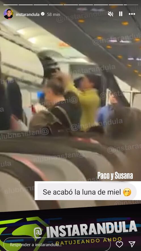 Paco Bazán y Susana Alvarado captados dentro de avión rumbo a Perú.