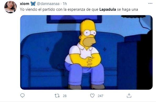 Gianluca Lapadula ovacionado en redes sociales por hinchas peruanos.