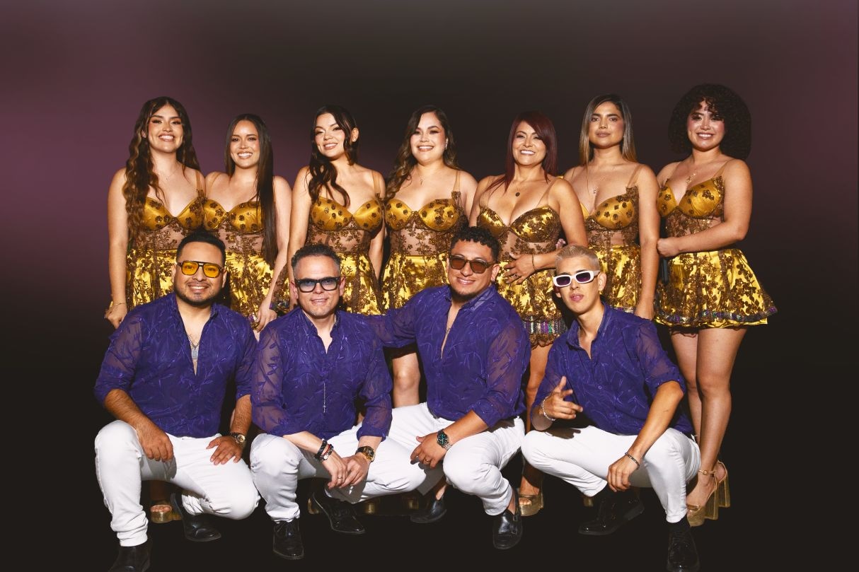 Septeto Acarey y Corazón Serrano se unen para el estreno de “Solo juegas”. (Foto: Instagram)