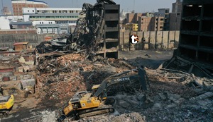 Incendio en Barrios Altos: Más de un mes después se inició la demolición de edificios afectados