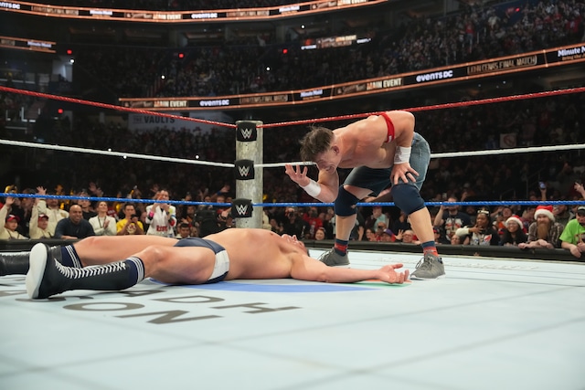 Gunther le dio una tremenda guerra a John Cena, aunque al público no le gustó el resultado final. (WWE Corp)