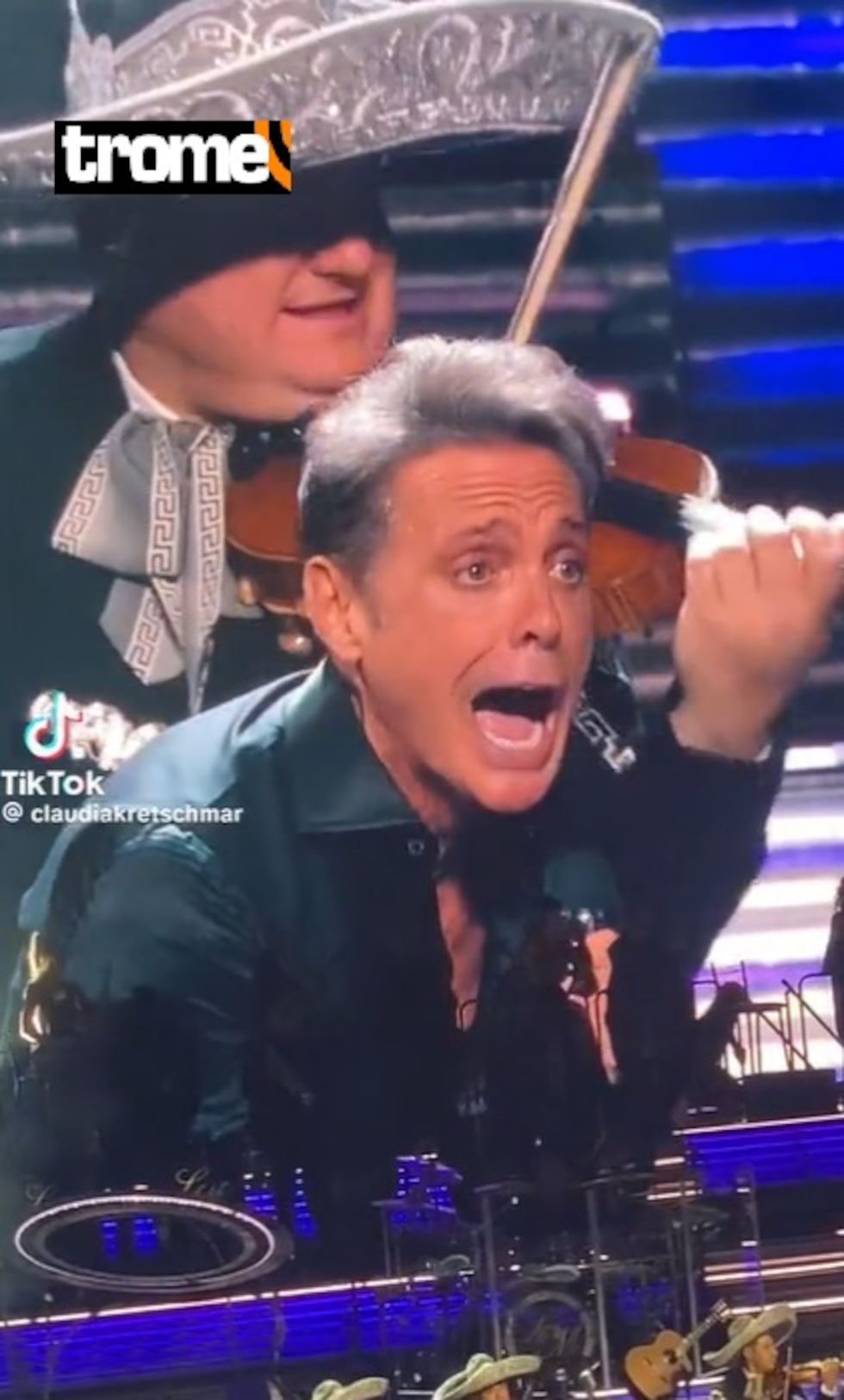 Luis Miguel volvió a subirse a los escenarios, pero demostró un radical cambio físico a sus 53 años.