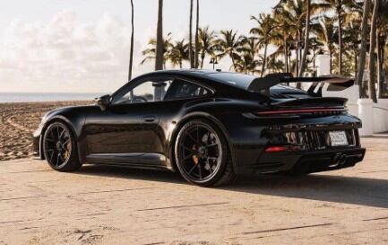 El Porsche 911, uno de los tantos lujos del CEO de Microsoft (Foto: Kfletchphotography/Instagram)