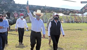 Ministro de Educación fue censurado hace una semana y el profesor Pedro Castillo todavía no lo reemplaza