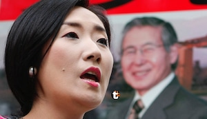 Viuda de Alberto Fujimori evalúa pedir la pensión vitalicia que recibía el expresidente o algún tipo de herencia