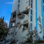 Potente terremoto de 7.7 remece la península | VIDEO