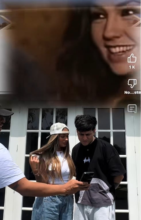 Shirley Arica y Diealis graban escena de telenovela mexicana y se besan.