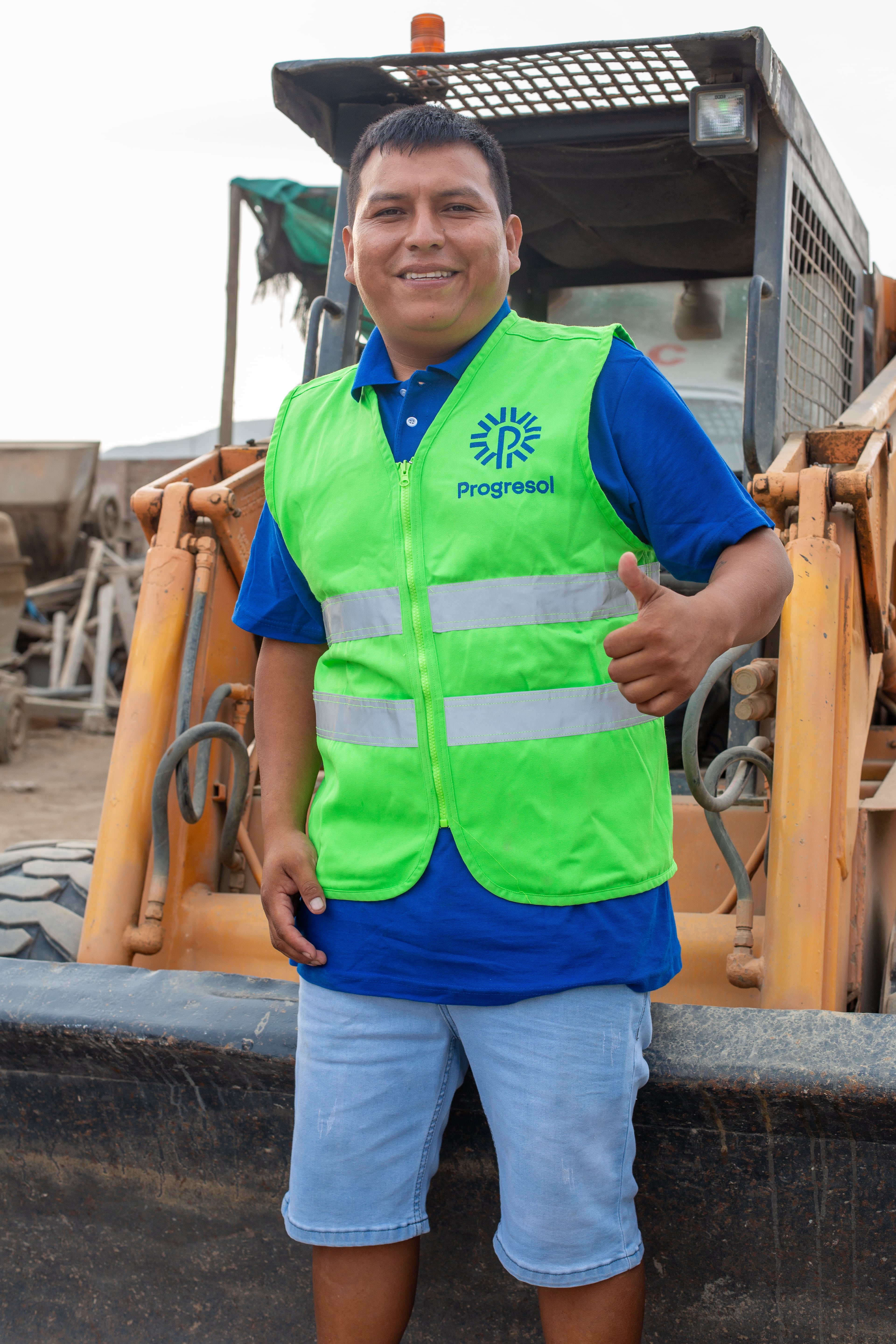 De repartir alimentos perecibles a liderar su ferretería en Lima Sur. Esta es la historia de cómo Karin y Elvis se convirtieron en los Tromes de la Construcción. Foto: Fernando Sangama.