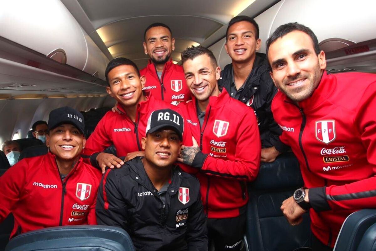 'Blanquirroja' viaja con ilusión a Recife (Foto: @SeleccionPeru)