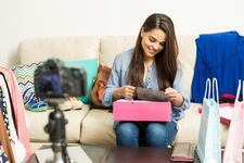 Guía para emprendedores: Cómo destacar en tu tienda virtual y vencer a la competencia