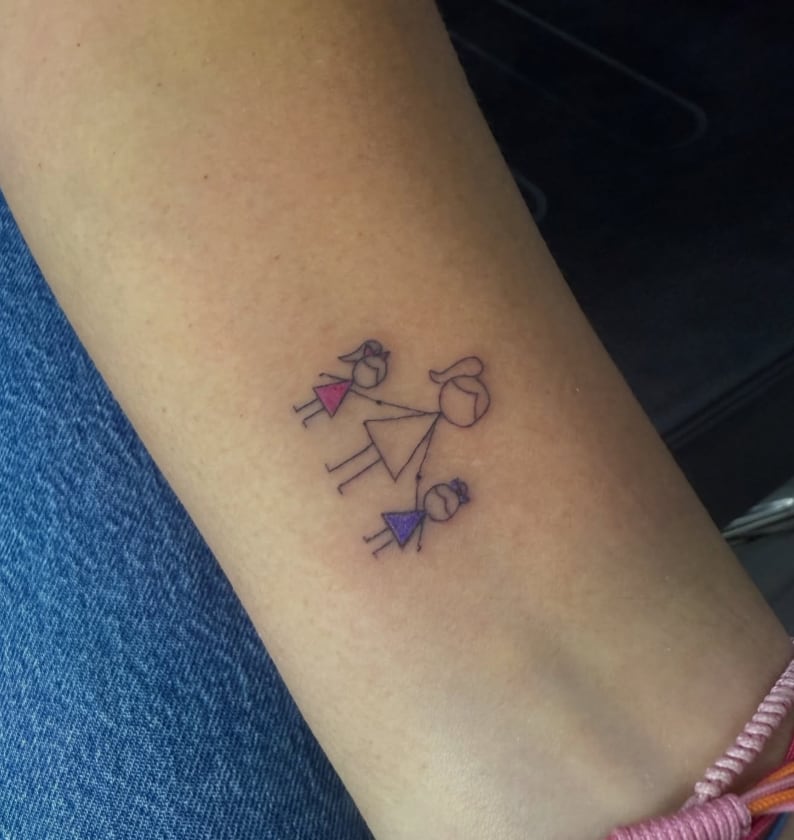 Ana Siucho revela el tatuaje que se hizo por sus hijas.