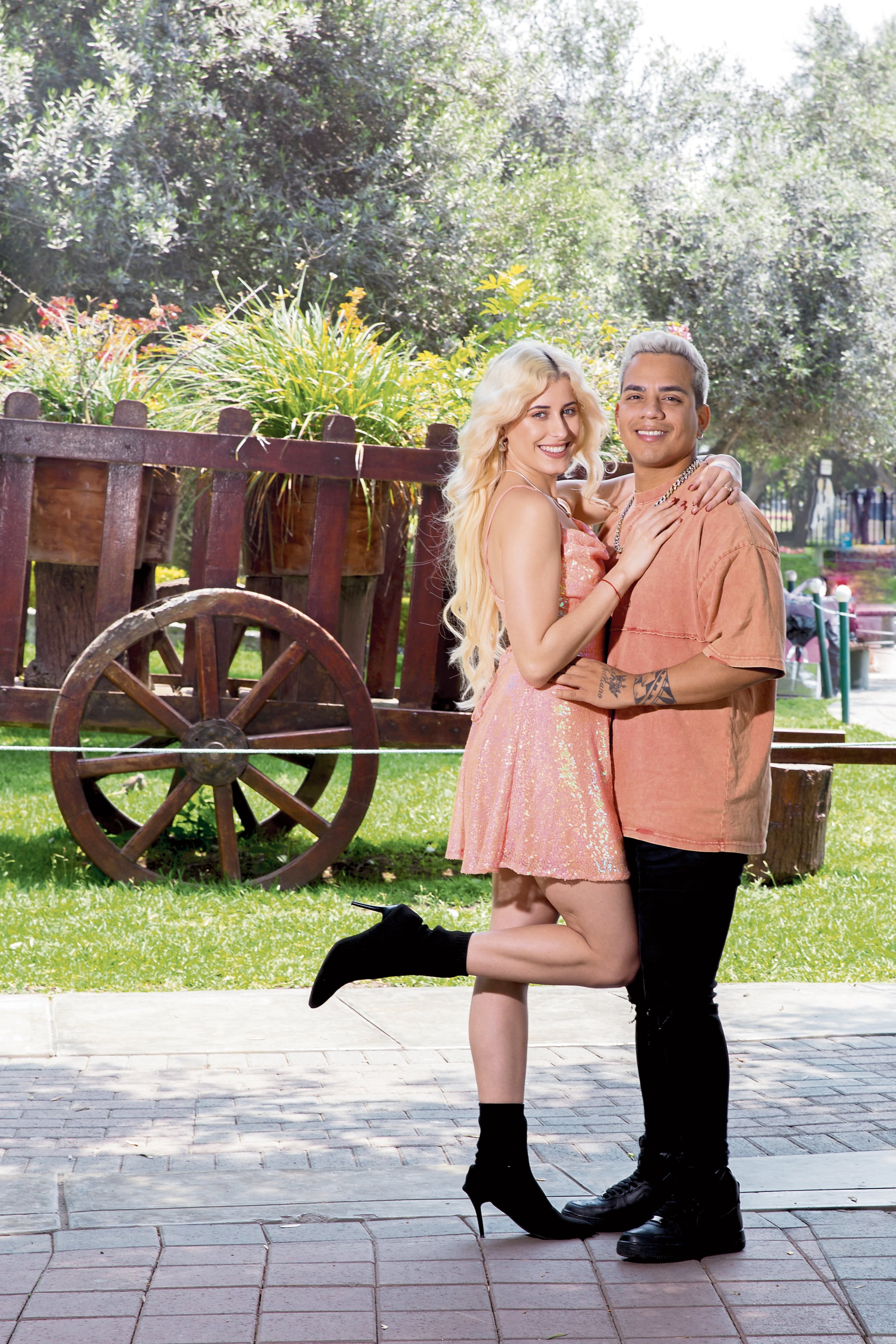 Jean Pierre Puppi ex cantante de You Salsa y su pareja cubana Cynthia Tintoré. Foto: Ernesto Quilcate