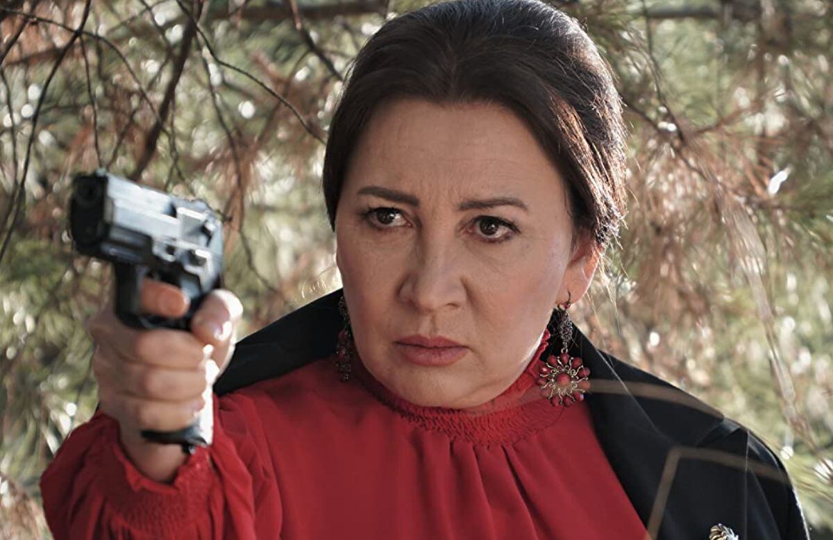 Füsun con un arma de fuego en "Hercai". (Foto: Mia Yapim)