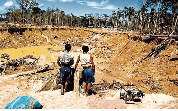 Lo que le hace la minería informal a la Amazonía es terrible.