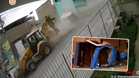 Villa María del Triunfo: retroexcavadora fuera de control arrasó viviendas y destruyó mototaxi