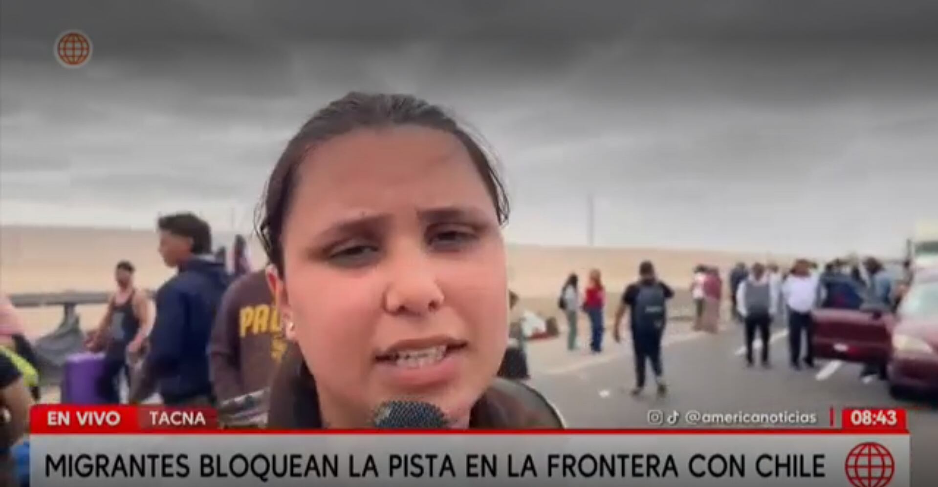 Extranjeros bloquean la frontera con Chile. (Fuente: América TV)