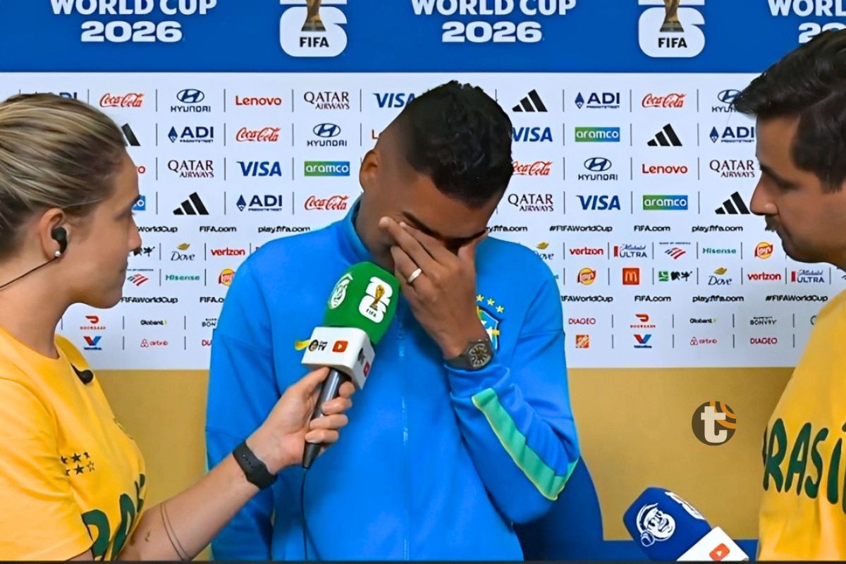 Casemiro se seca las lágrimas tras eliminación de Brasil (Foto: @Globoestporte)