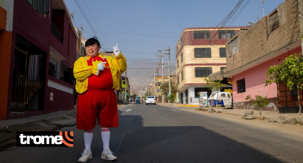 Este padre de familia ahora se reinventa en plena pandemia, y vende productos personalizados