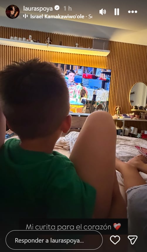 Laura Spoya reaparece junto a sus hijos tras operación a la columna por fuerte accidente vehicular.