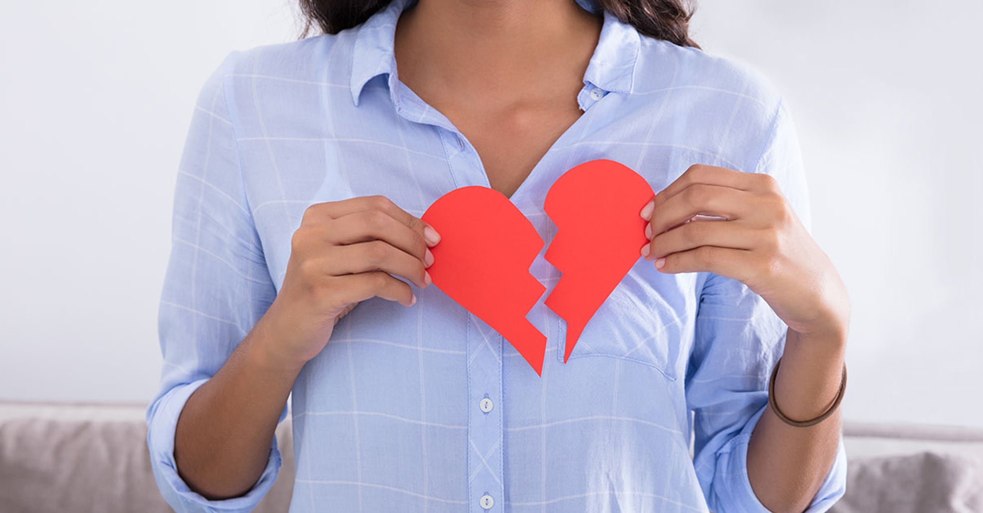 Usar la ruptura como arma en una discusión puede ser una estrategia de manipulación emocional. Foto: Istock