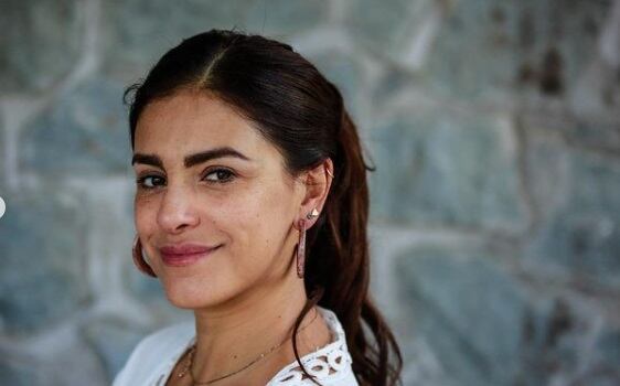 Liz Gallardo como la madre de Mariana en la serie mexicana "Madre solo hay dos" (Foto: Netflix)